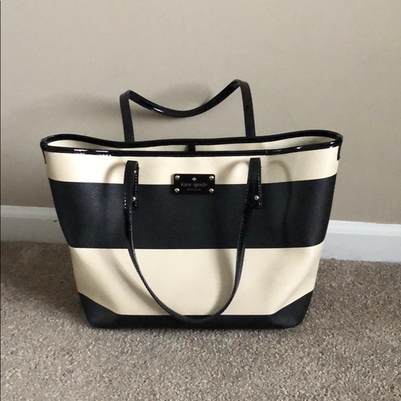 kate spade Handbags - Kate Spade Purse